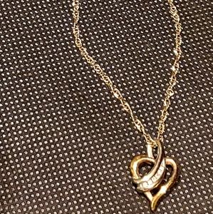 COPY - Diamond heart pendant and chain